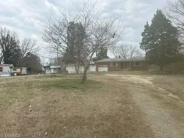 2140 W Us Highway 64, Lexington, NC 27295