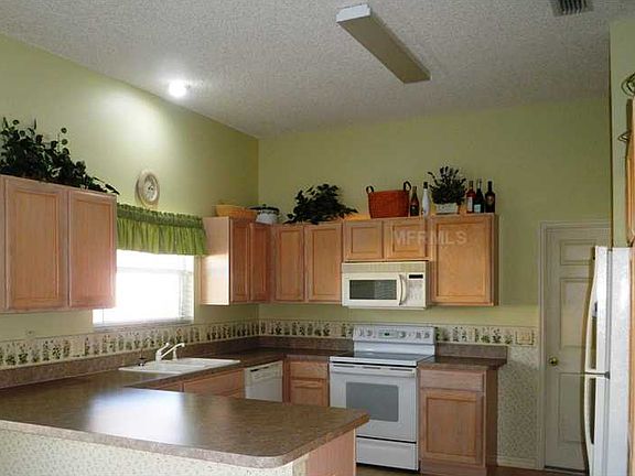 4th image of 1330 Camero Dr