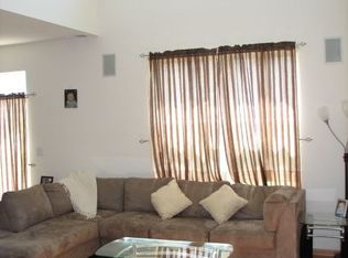 366 Risen Star Ln, Oswego, IL 60543