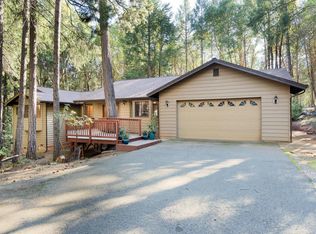2533 Mockingbird Ln, Camino, CA 95709