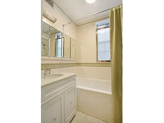 Sold by Corcoran | media 16