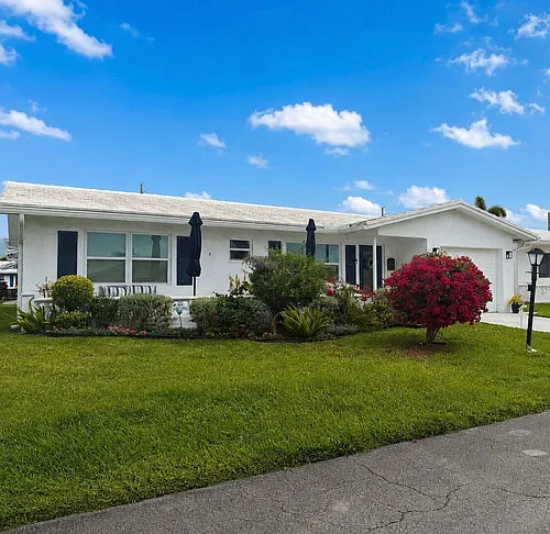 1915 SW 17th Ave Photo 1