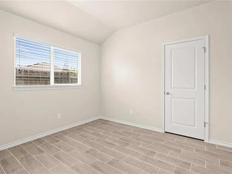7308 Kolda Dr — Photo 6