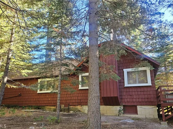 26065 Fire Hall Loop, Twin Peaks, CA 92391