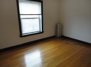 1827 W Foster Ave, Chicago, IL 60640