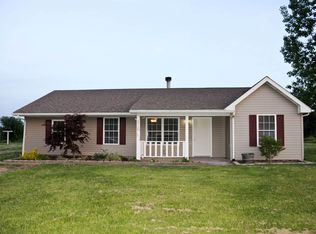 5705 E Priddy Dr, Pekin, IN 47165