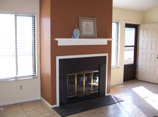 451 E North St, Worthington, OH 43085
