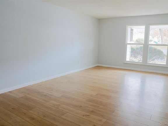 3rd image of 1 A Jamestown Court