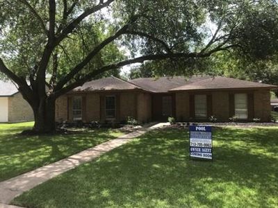 516 Avondale Ln, Friendswood, TX, 77546