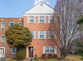 8160 Electric Ave, Vienna, VA 22182