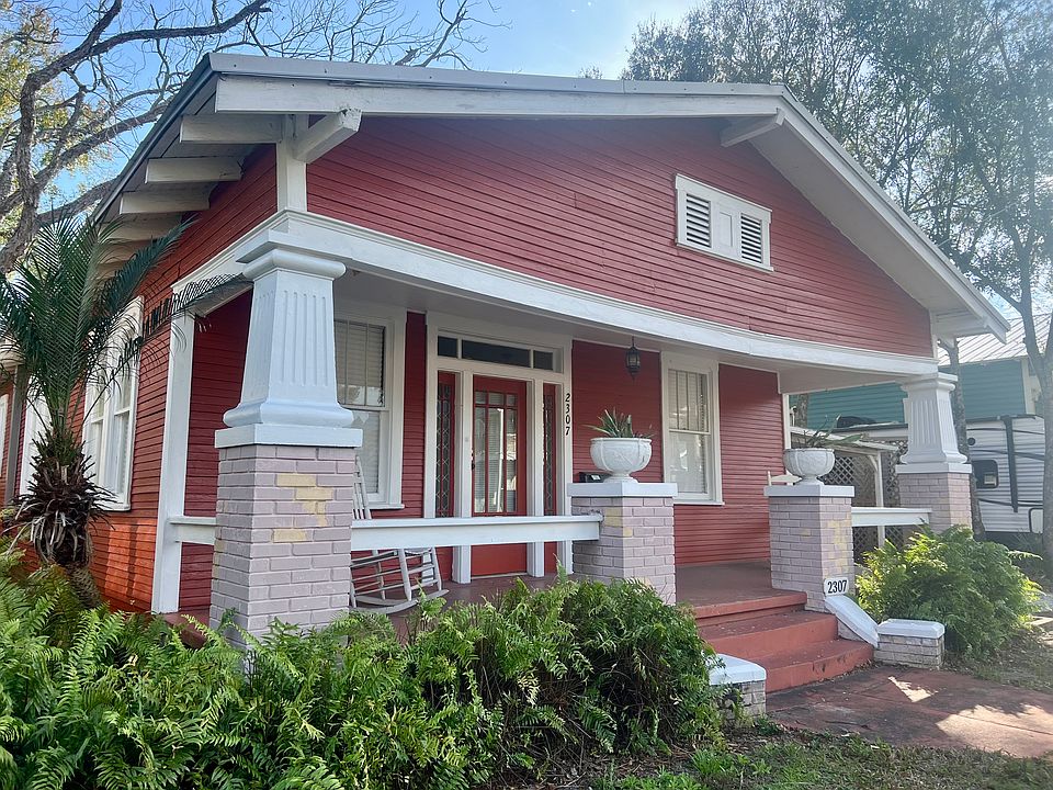 1st image of 2307 E 9th Ave