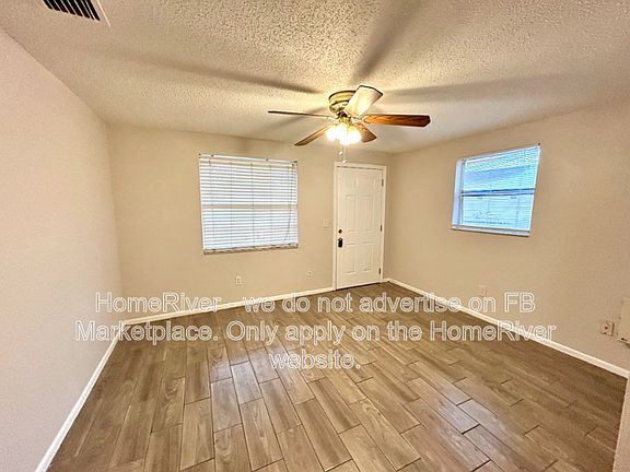 4th image of 1207 E 108th Ave APT A
