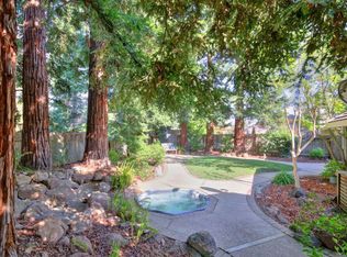 11942 Prospect Hill Dr, Gold River, CA