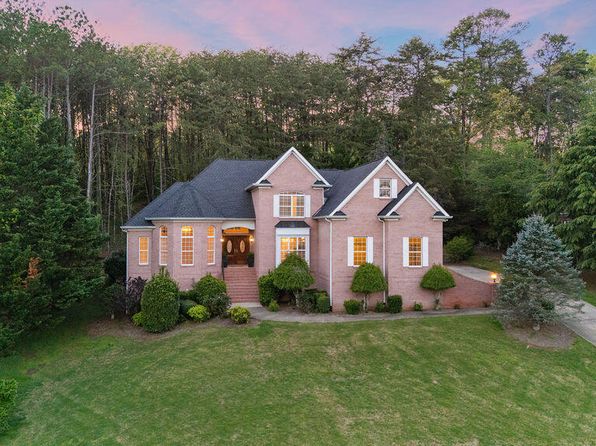 7111 River Run Dr, Chattanooga, TN 37416