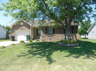 593 Cory Dr, Clarksville, TN 37040