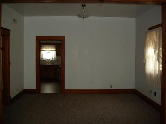 4th image of 204 E Chippewa St