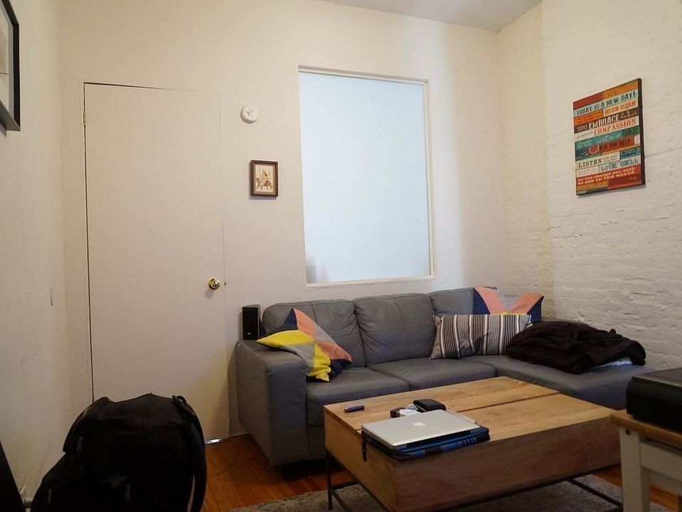 2nd image of 307 E 85th St #3N