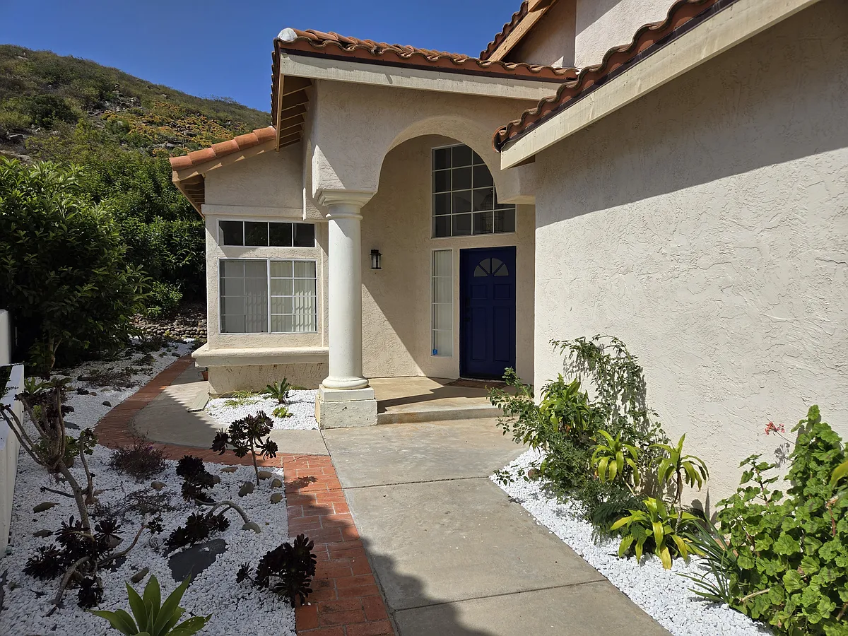 Building Photo - 9480 Maler Rd