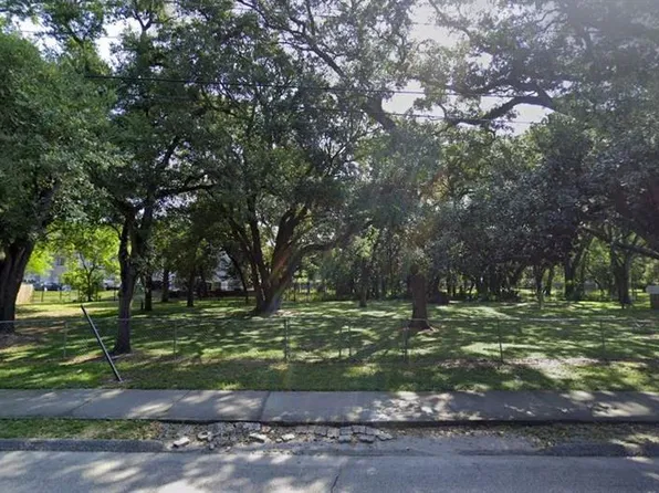 4913 N Macdill Ave, Tampa, FL 33614