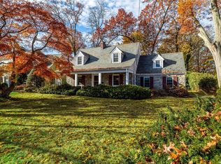 245 Pennsylvania Ave, Freeport, NY 11520