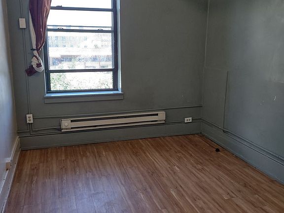 2nd image of 2520 1st Ave N #5A