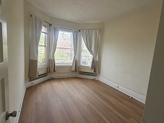 3rd image of 2272 Bryant St #A