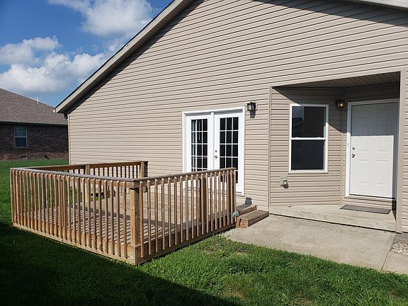 3rd image of 1462 W Tarkington Dr
