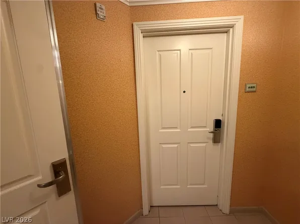 125 E Harmon Ave #419, Las Vegas, NV 89109