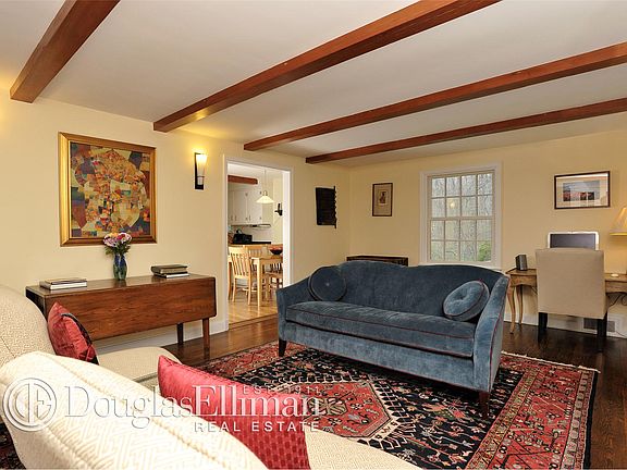 3rd image of 35 Marcourt Dr