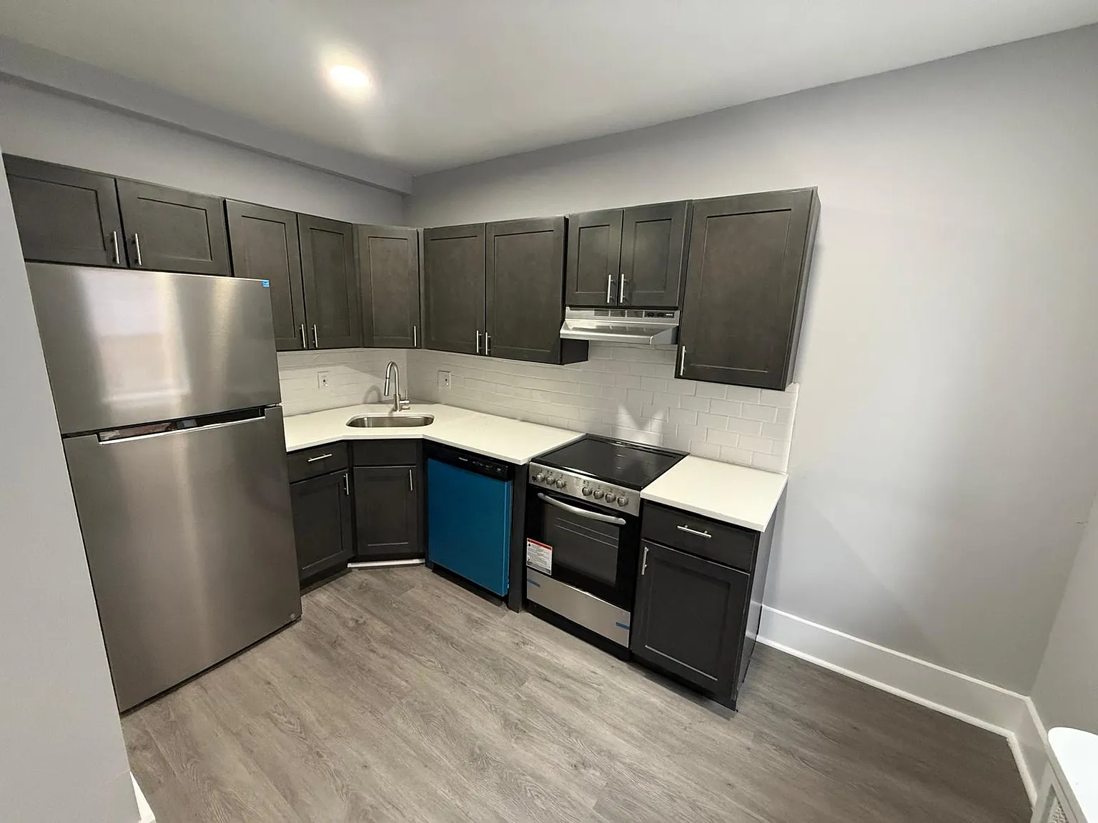 1 bed, 800 sqft, $1,295 — Photo 1