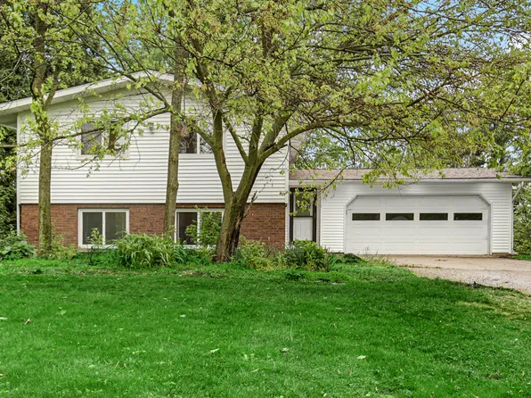 472 E 900 N, Valparaiso, IN 46383