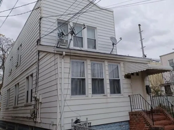 1271 E 89th St, Brooklyn, NY 11236