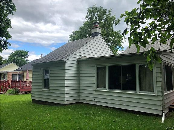 5th image of 107 Hoover Dr