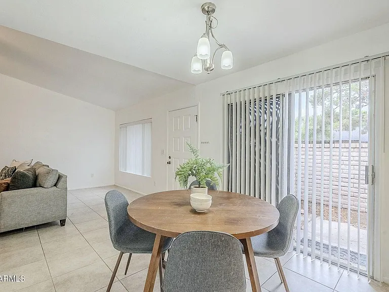 16 W Loma Vista Dr #104 — Photo 9