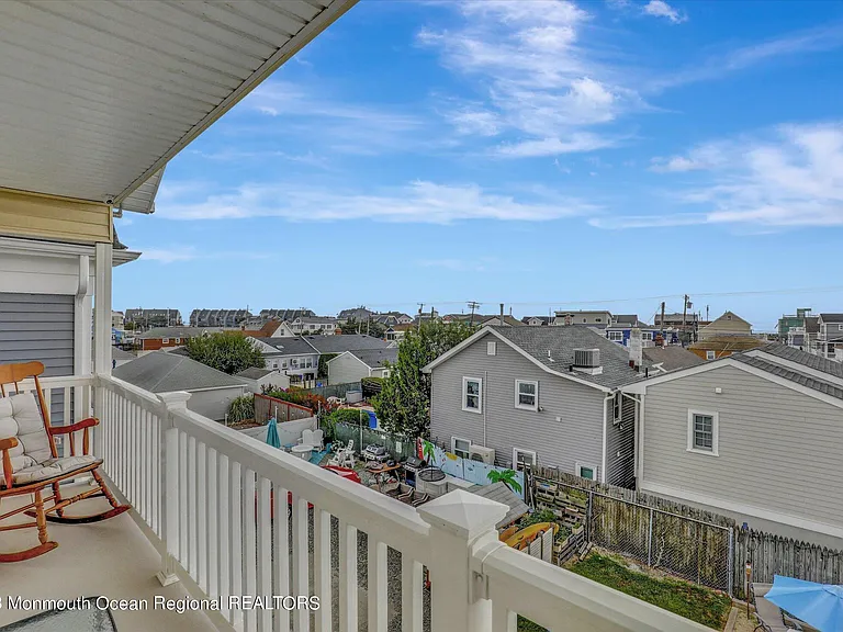 120A Randall Ave #A — Photo 30