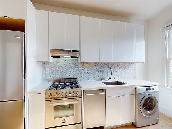 3rd image of 3099 Washington St APT 24