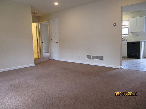 3rd image of 2516 Wallace Ave