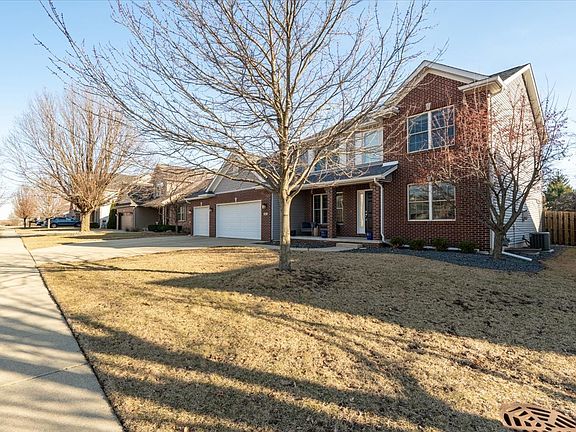 2nd image of 801 Balsam Rd