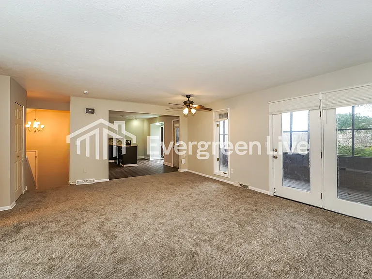412 Wyoga Lake Blvd — Photo 2