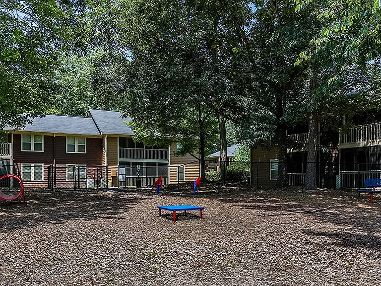 Six Forks Station Apartments — Photo 36