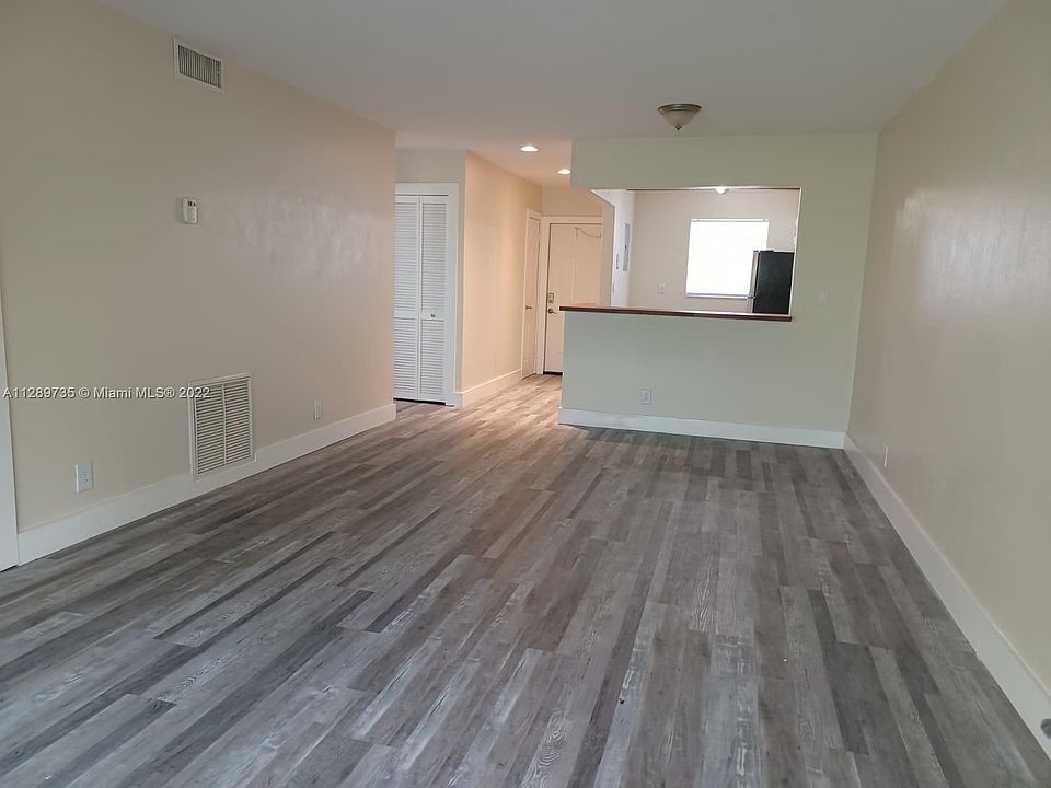 1st image of 1400 NE 57th St APT 303