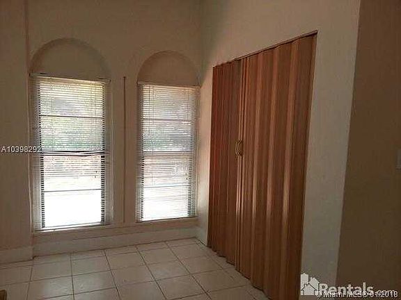2nd image of 7149 Bay Dr APT 1