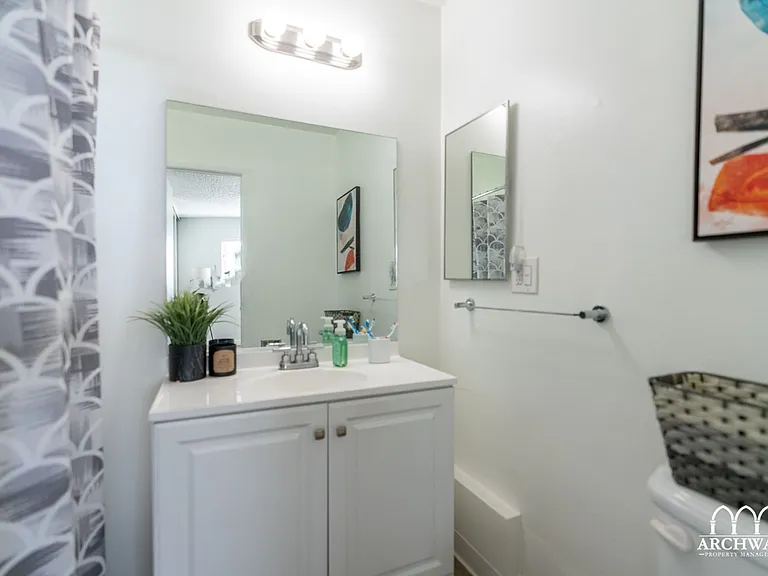 10725 Acama St — Photo 60