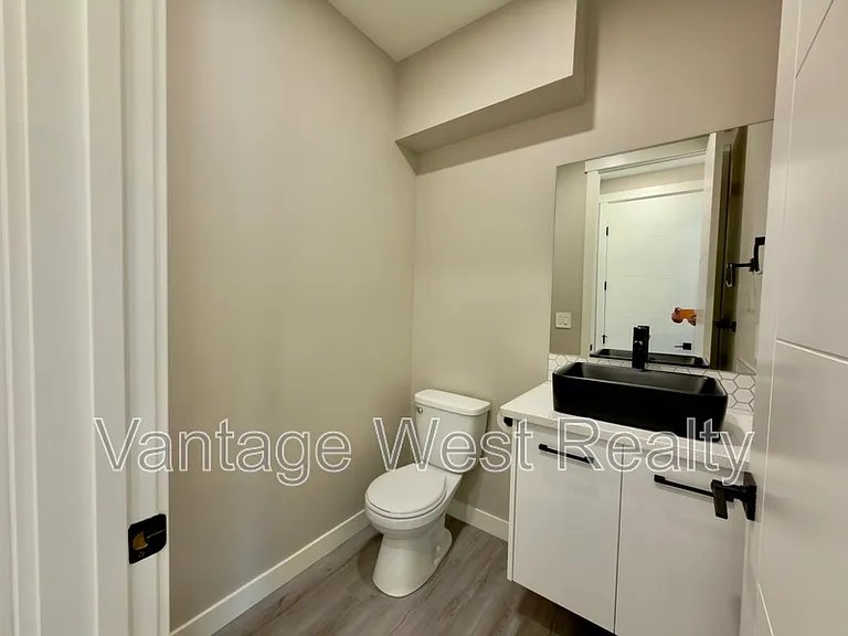 800 Morrison Ave #3 — Photo 9