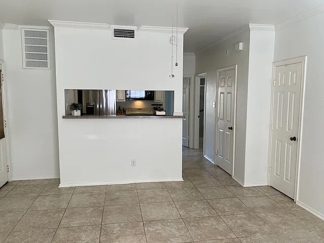226 Samuel Blvd #F-1 — Photo 5