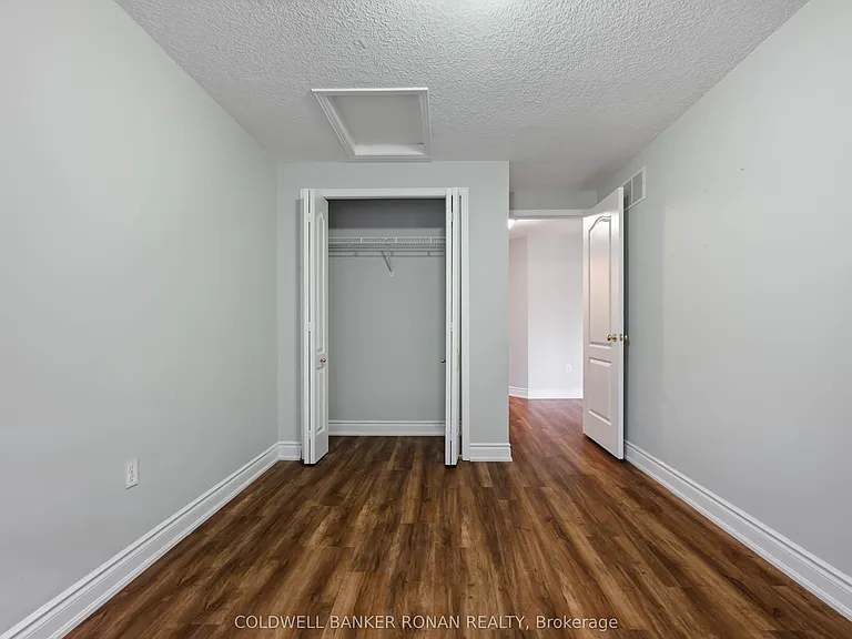 77 Montgomery Blvd — Photo 37