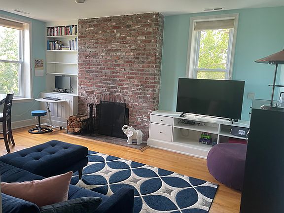 5th image of 676 4th St NE APT 301