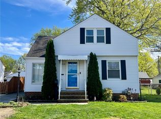 29430 Green Dr, Willowick, OH 44095