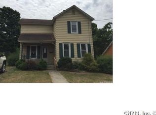 6 Scotch Hill Rd, Marcellus, NY 13108