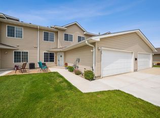 1409 Elsie Dr, Glencoe, MN 55336